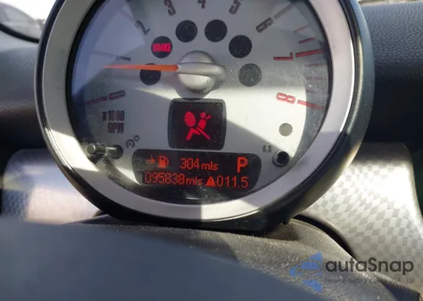 2007 Mini Cooper S z USA, uszkodzony, nr VIN WMWMF73537TV31165